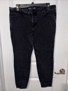Old Navy Mid-Rise Black Skinny Jeans - Stretch Fit